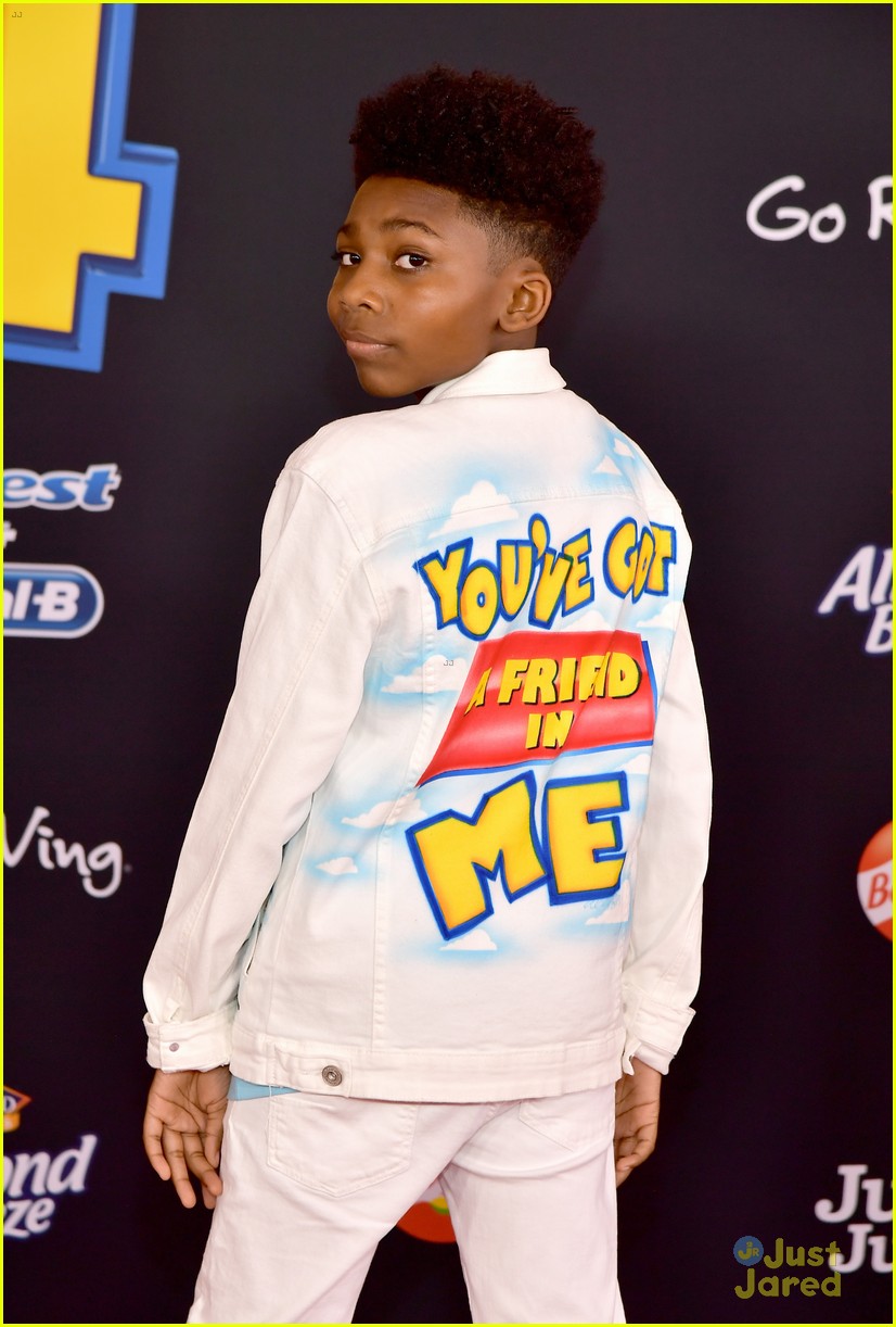 jd mccrary christin simon toy story themed looks premiere 26