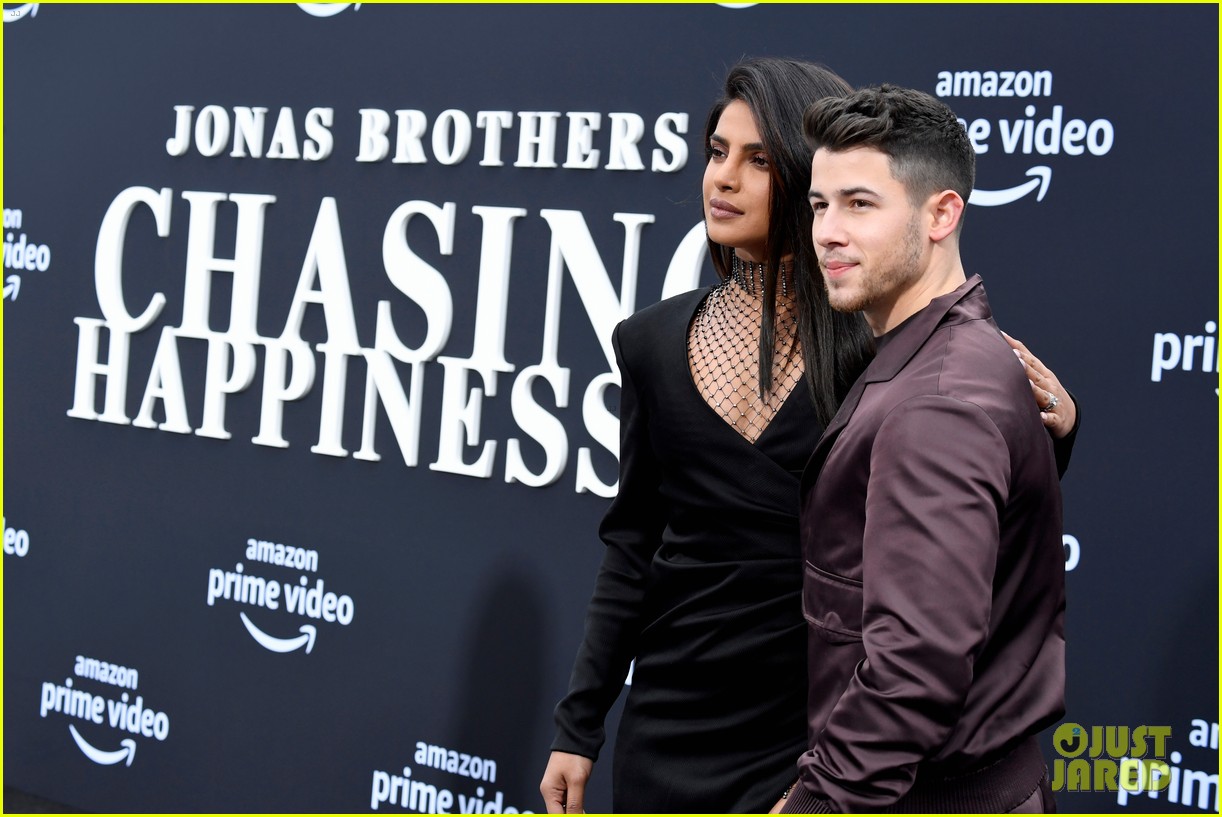 jonas brothers and wives at chasing happiness premiere 15