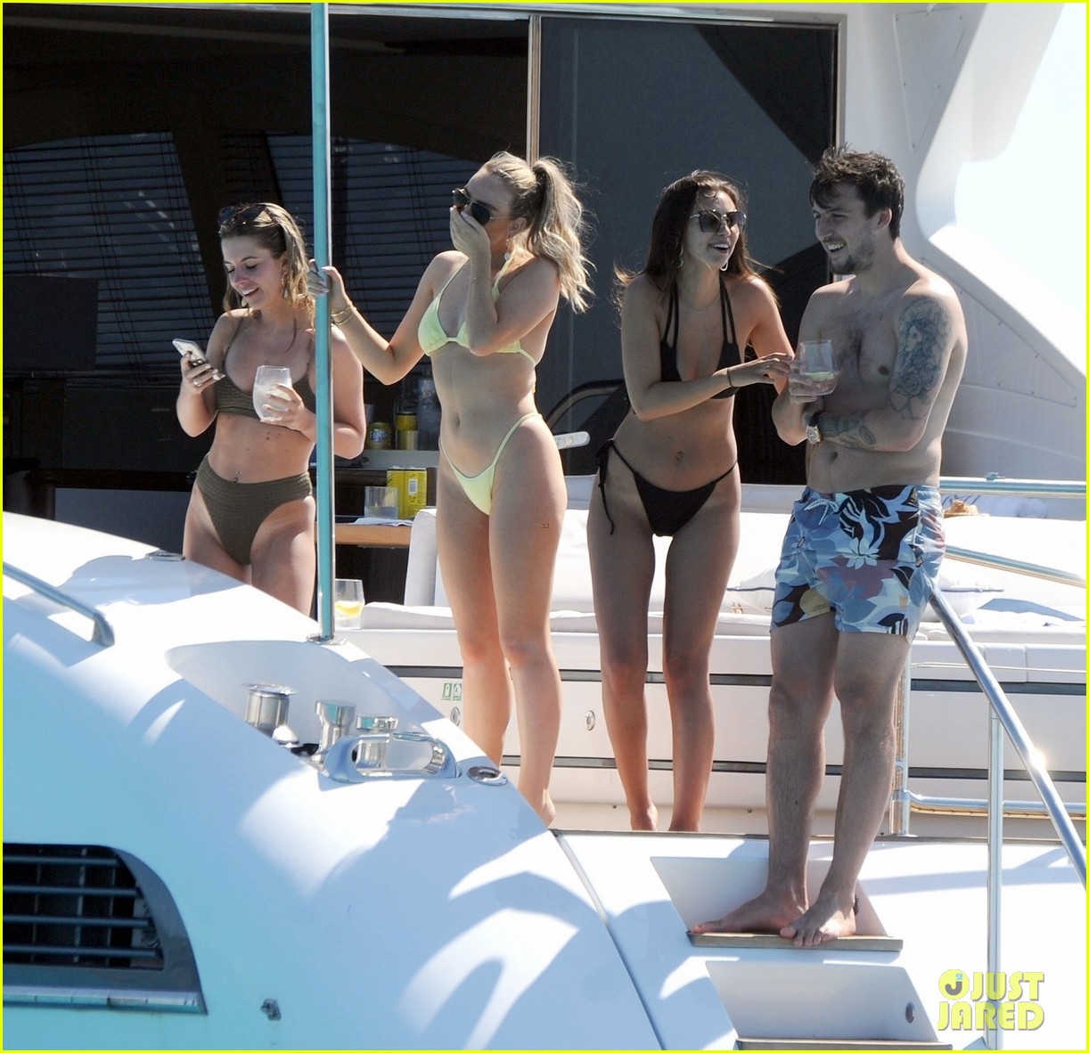 perrie edwards alex oxlade chamerlain party boat friends 32