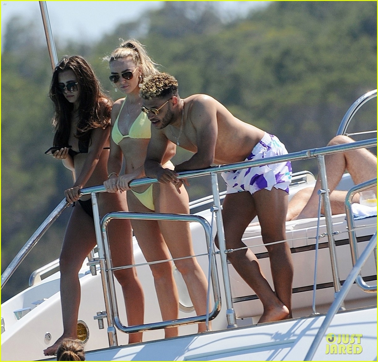 perrie edwards alex oxlade chamerlain party boat friends 34