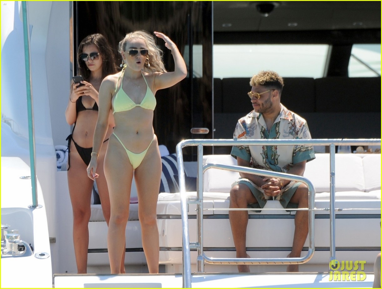 perrie edwards alex oxlade chamerlain party boat friends 40