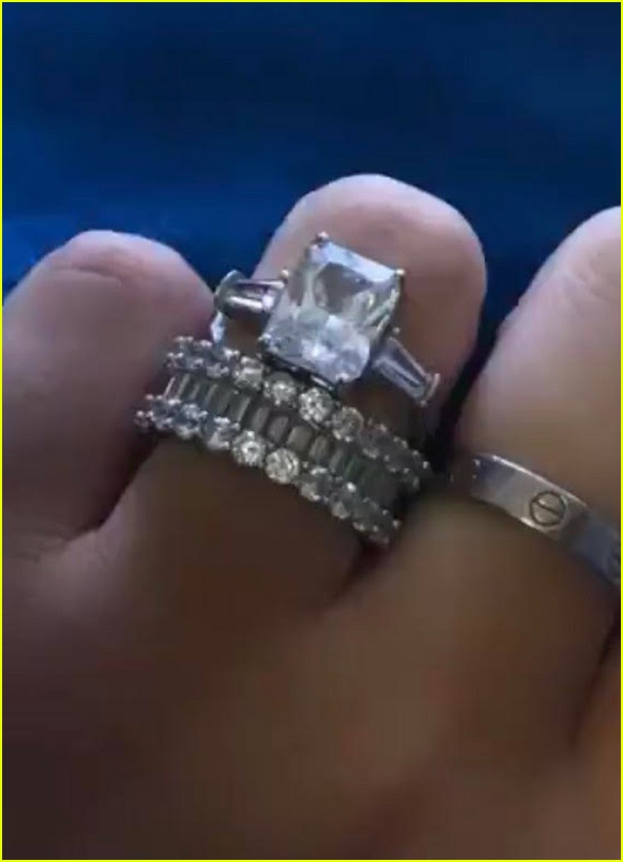 how much is tana mongeaus engagement rings worth 02