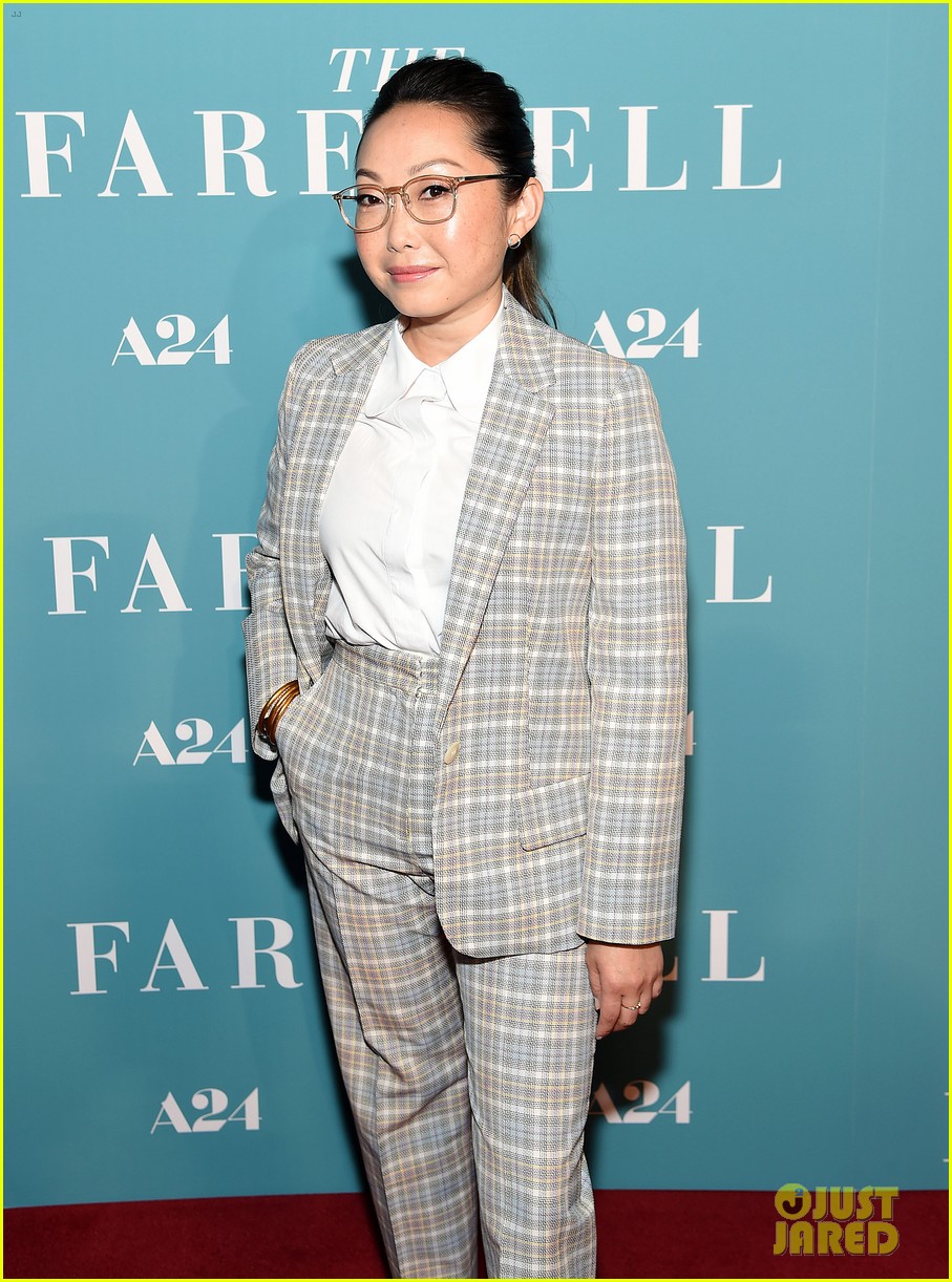 awkwafina dylan sprouse the farewell screening 17