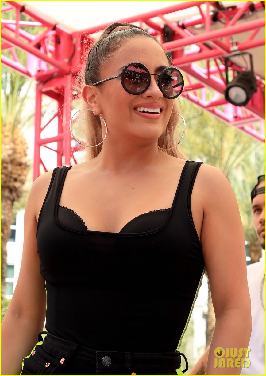ally brooke performs at vegas pool party for her birthday weekend 04