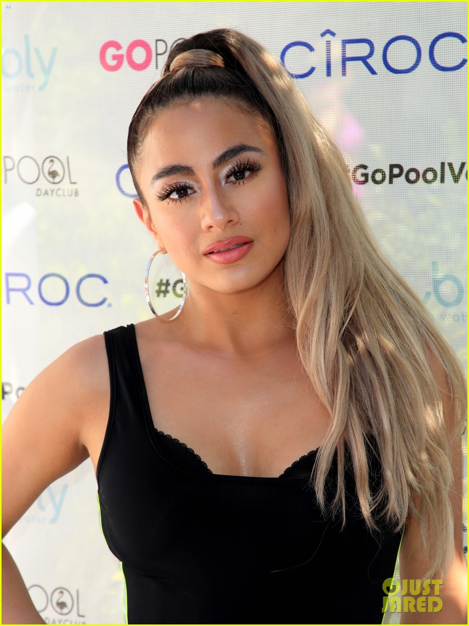 ally brooke performs at vegas pool party for her birthday weekend 10