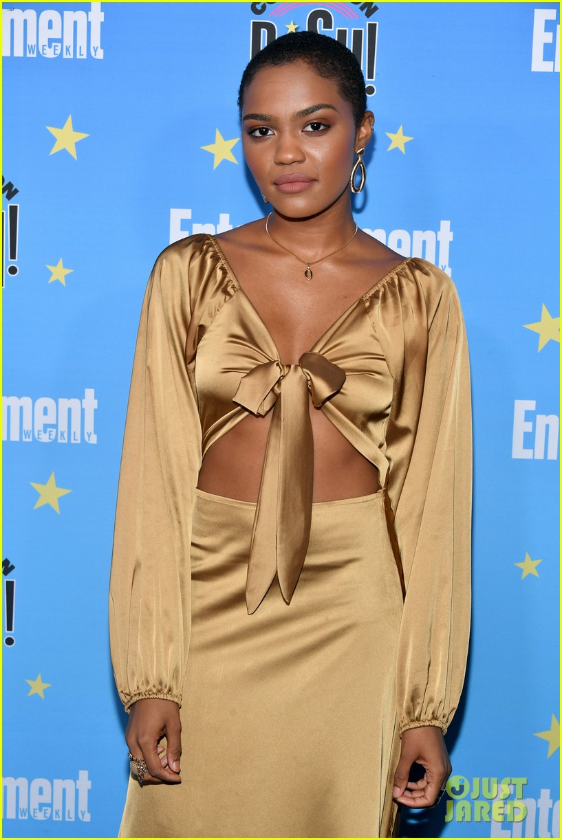china anne mcclain rocks shaved head at comic con 10