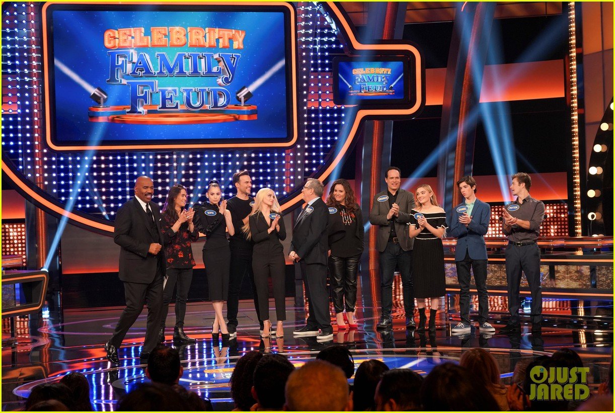descendant cast takes on american housewife cast family feud 03