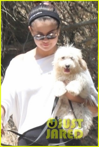selena gomez goes for a hike with new puppy friends 06