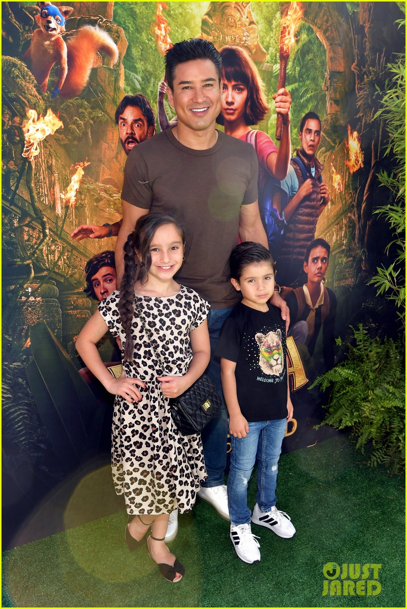 isabela moner jeff wahlberg team up at dora and the lost city of gold premiere 13