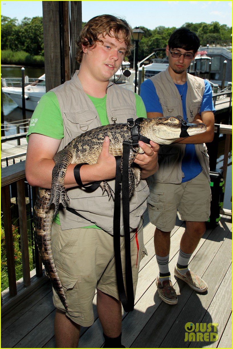kaya scodelario crawl alligator event 01