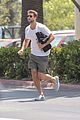 liam hemsworth rushes to the store 05