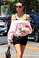 madison beer gets nails done in la 01