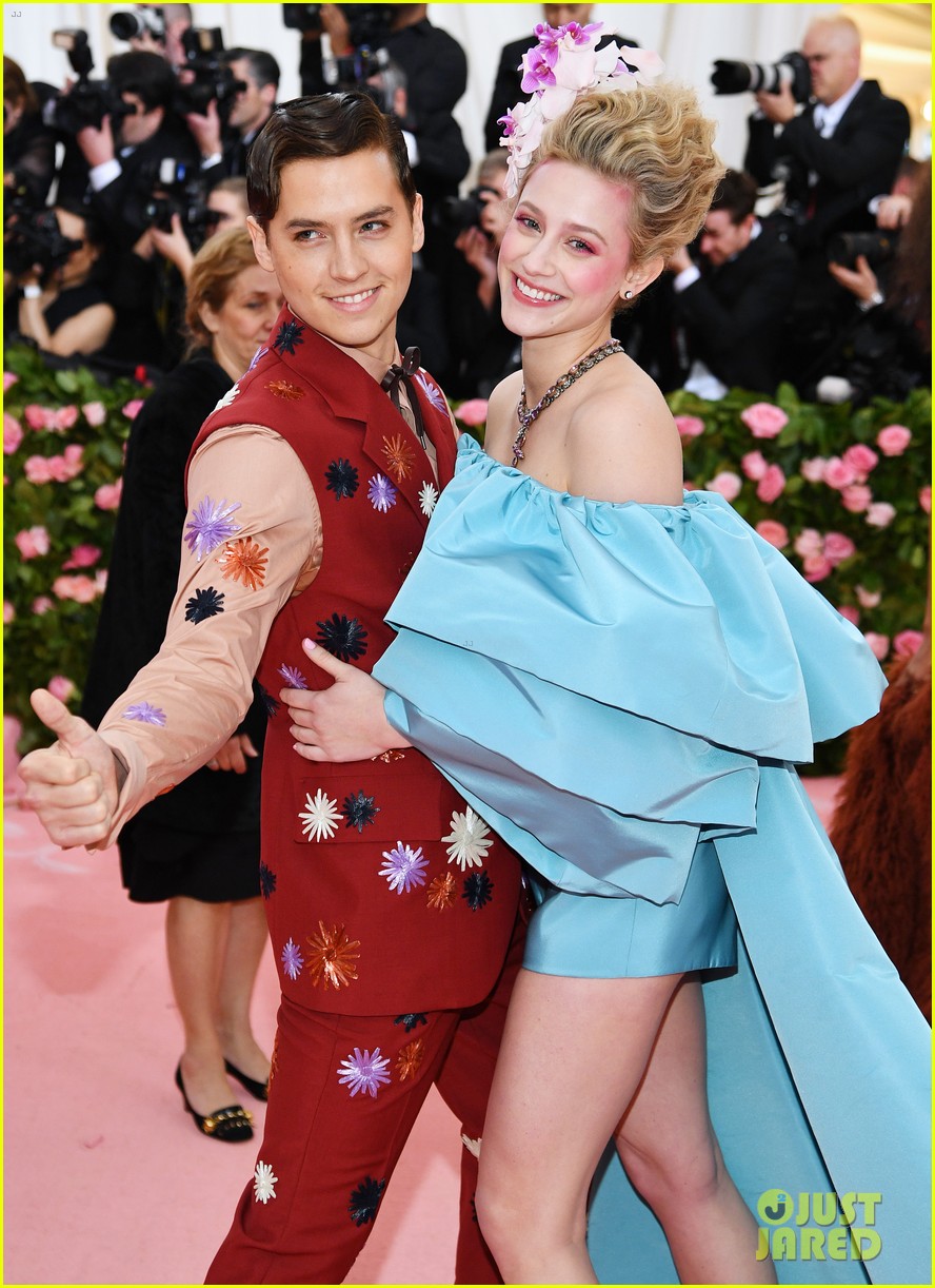 cole sprouse lili reinhart first statements since rumored split 02
