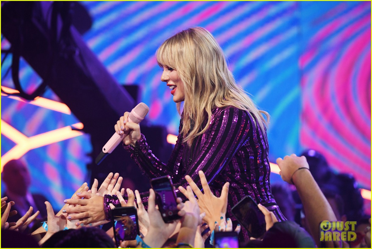 taylor swift amazon prime day concert 13