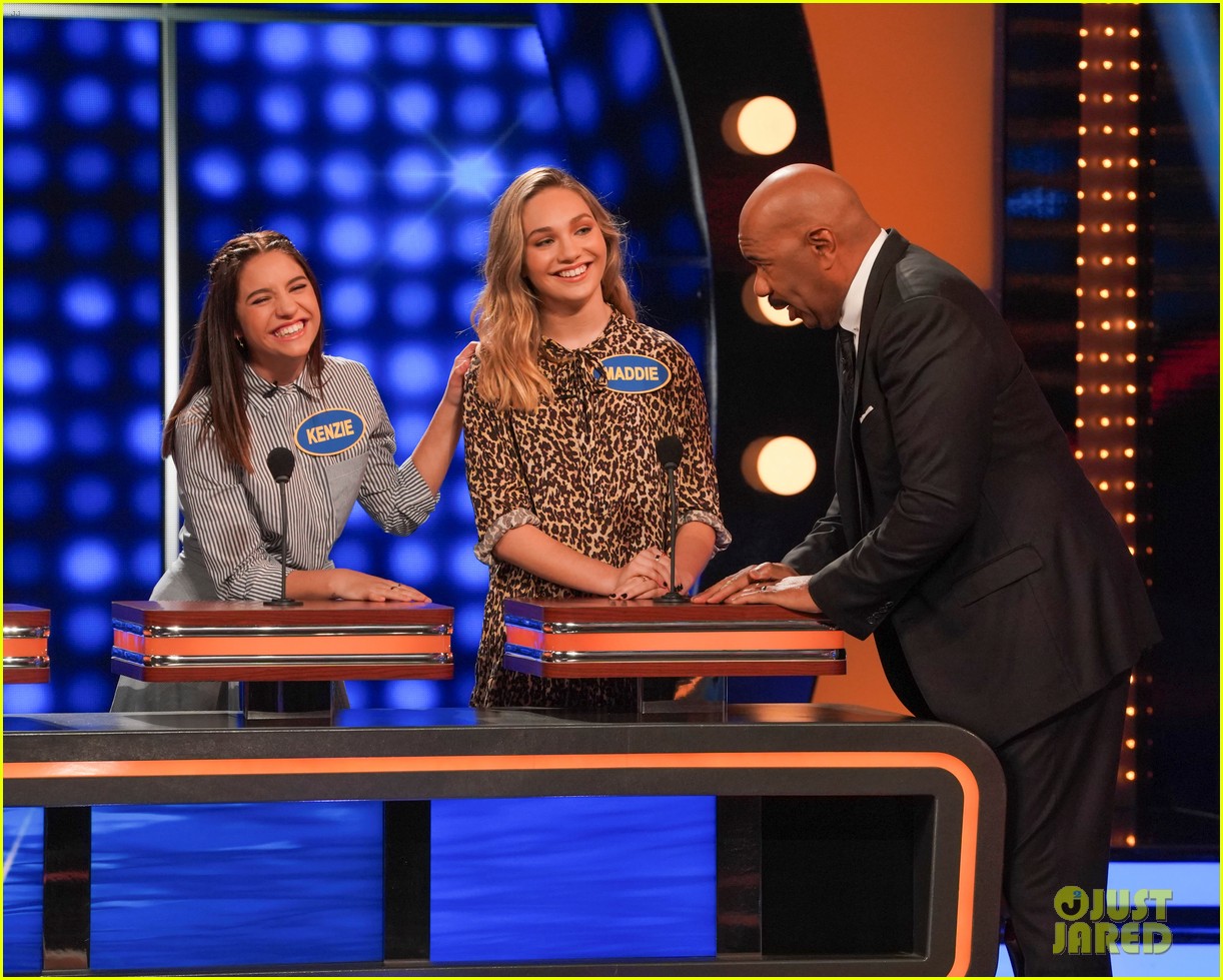 maddie kenzie ziegler are going to be on celebrity family feud 03