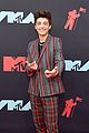 asher angel wears his hair to the sky at vmas 2019 03