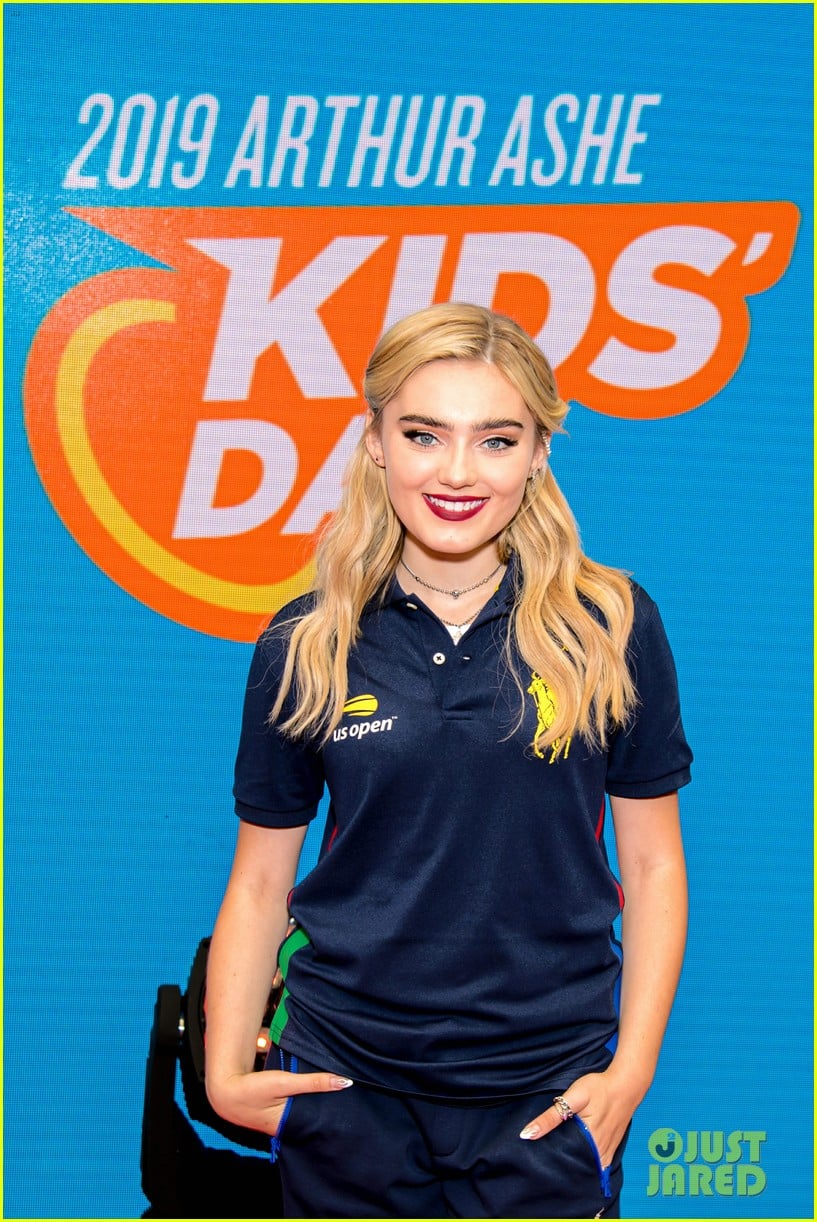 meg donnelly austin mahone hit the stage for arthur ashe kids day 17
