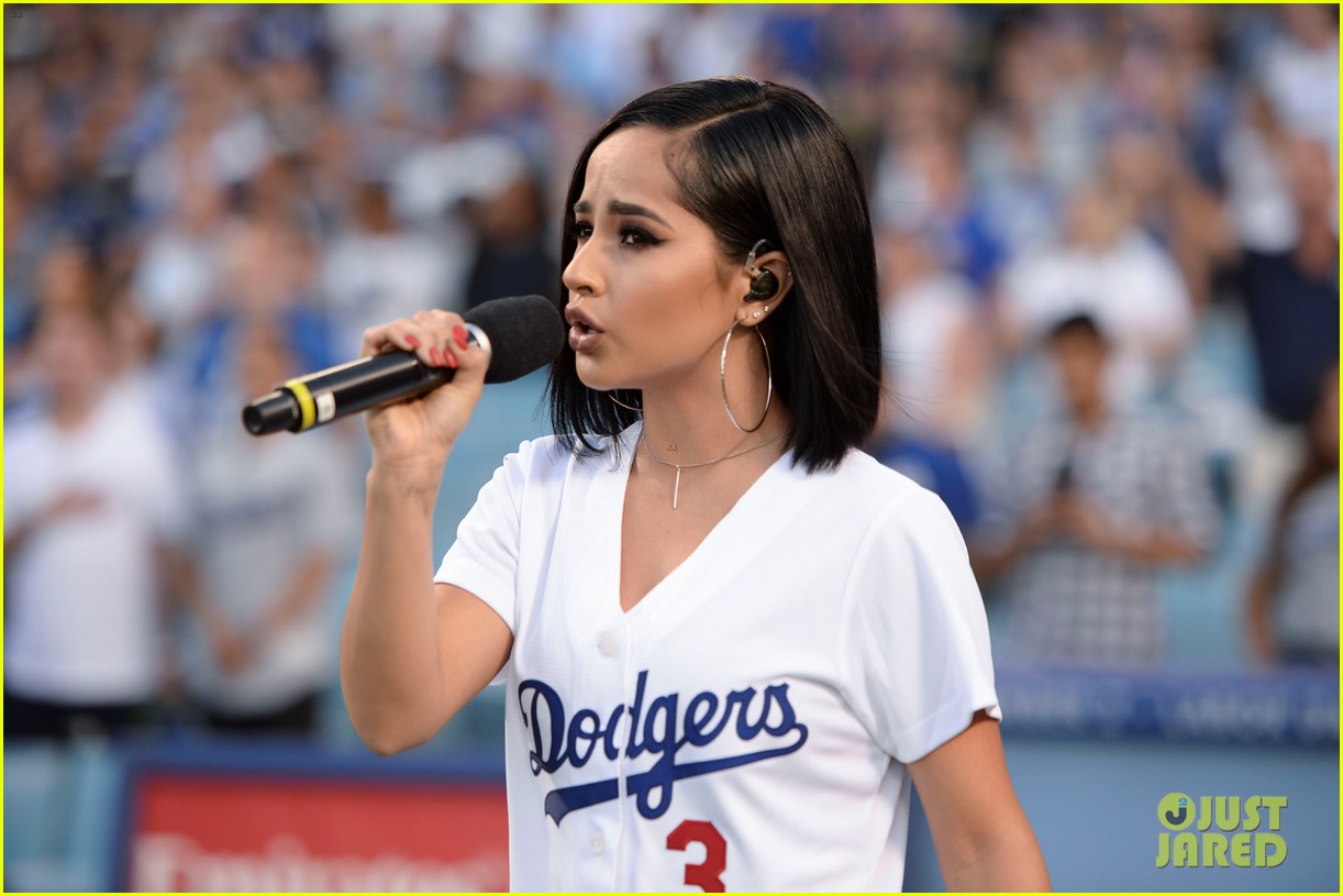 becky g sings national anthem at dodgers game 02