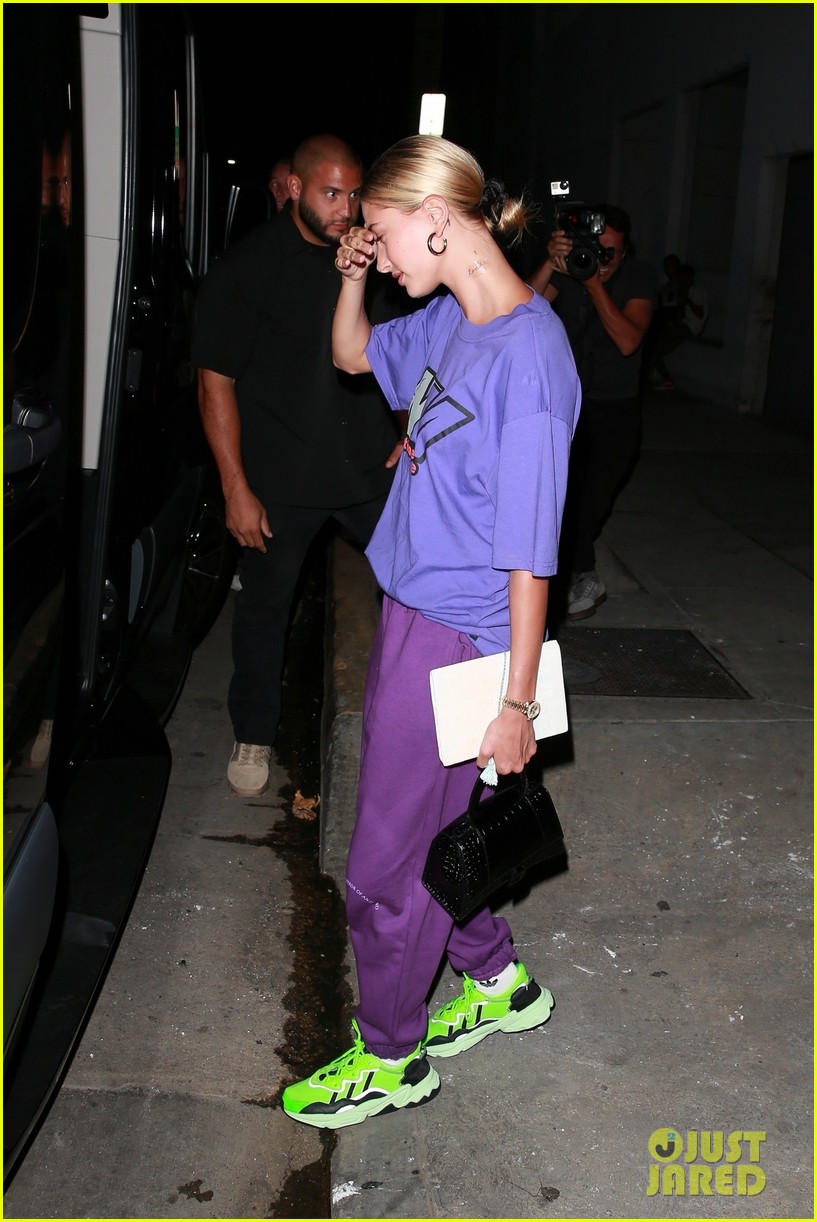 hailey justin bieber couple up for church service 05