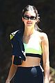 kendall jenner bares toned midriff on a hike with friends 06