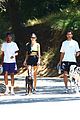 kendall jenner bares toned midriff on a hike with friends 07