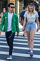 jonas brothers day off sophie turner joins for lunch 05