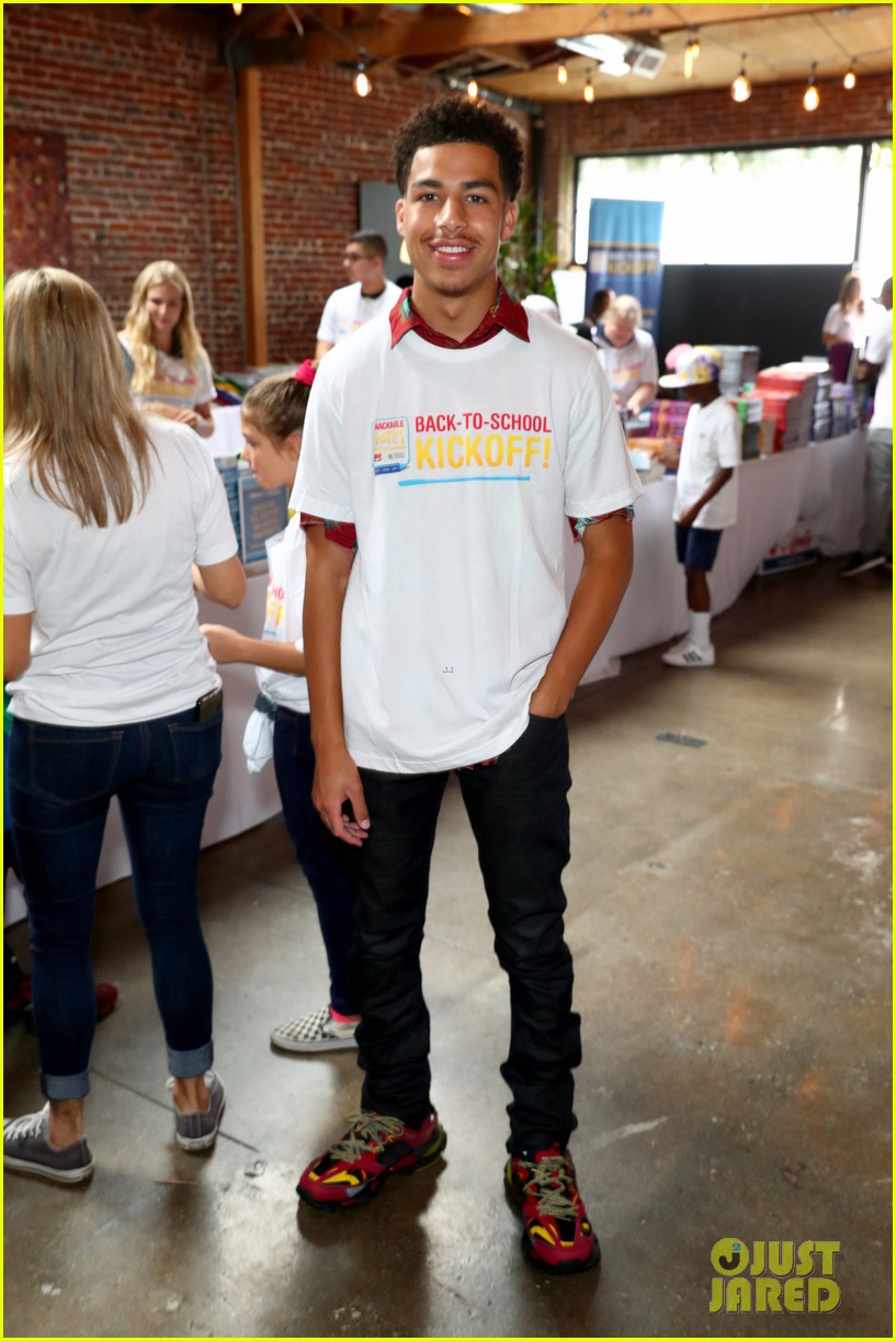 marcus scribner helps hand out food to families in need 12