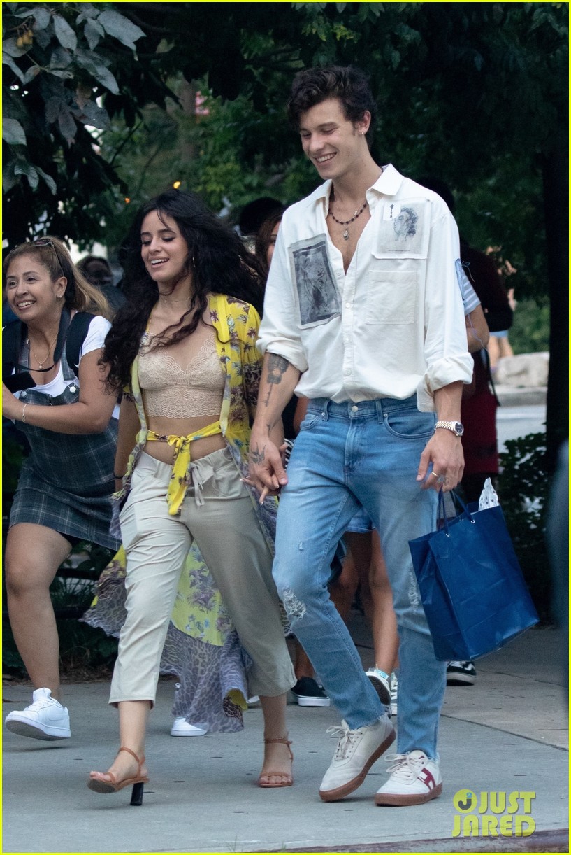 shawn mendes camila cabello hold hands while celebrating his 21st birthday 01