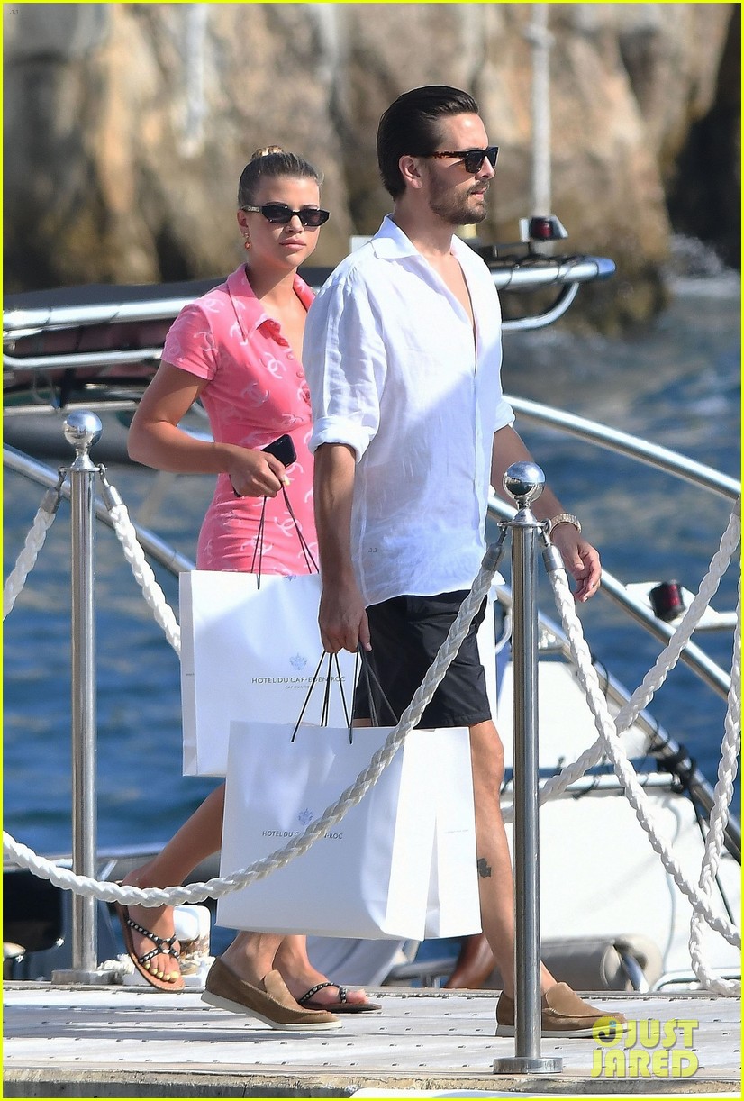 sofia richie scott disick do some shopping in the south of france 03