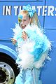 jojo siwa covered in feathers angry birds movie 2 premiere 17