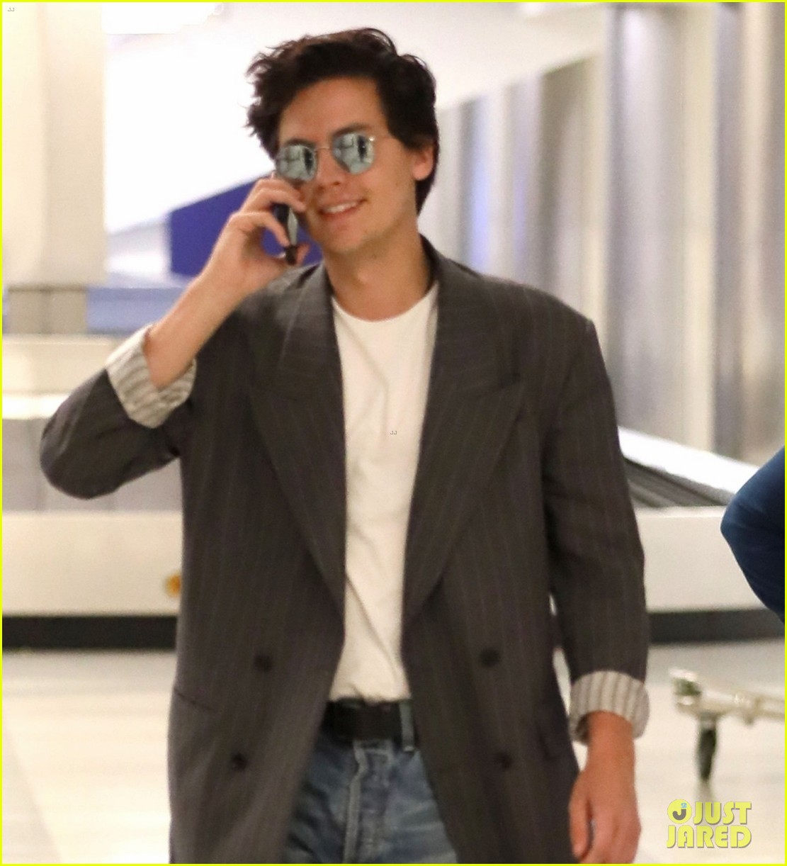 cole sprouse airport on his birthday 05