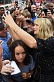 taylor swift celebrates lover release with fans at mural 04
