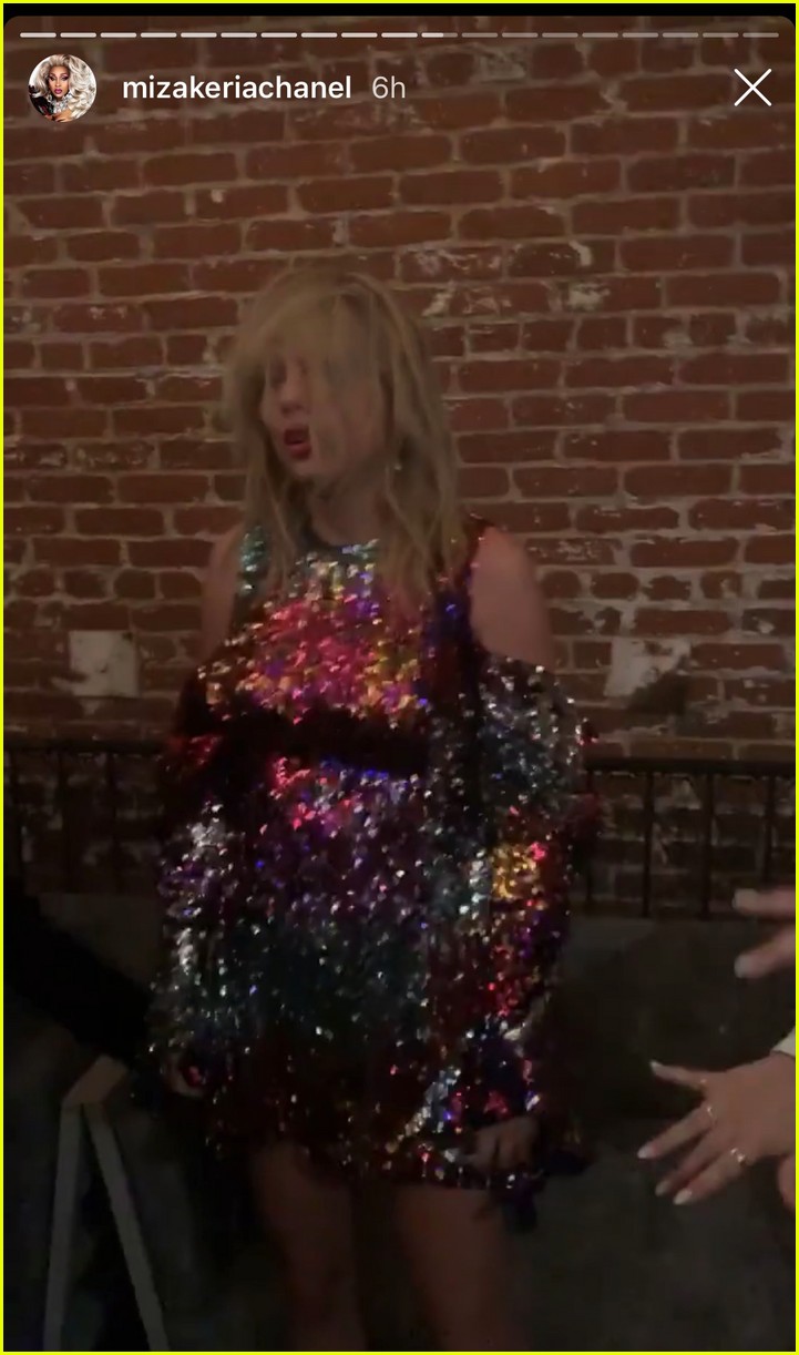 taylor swit calm down video party august 2019 03
