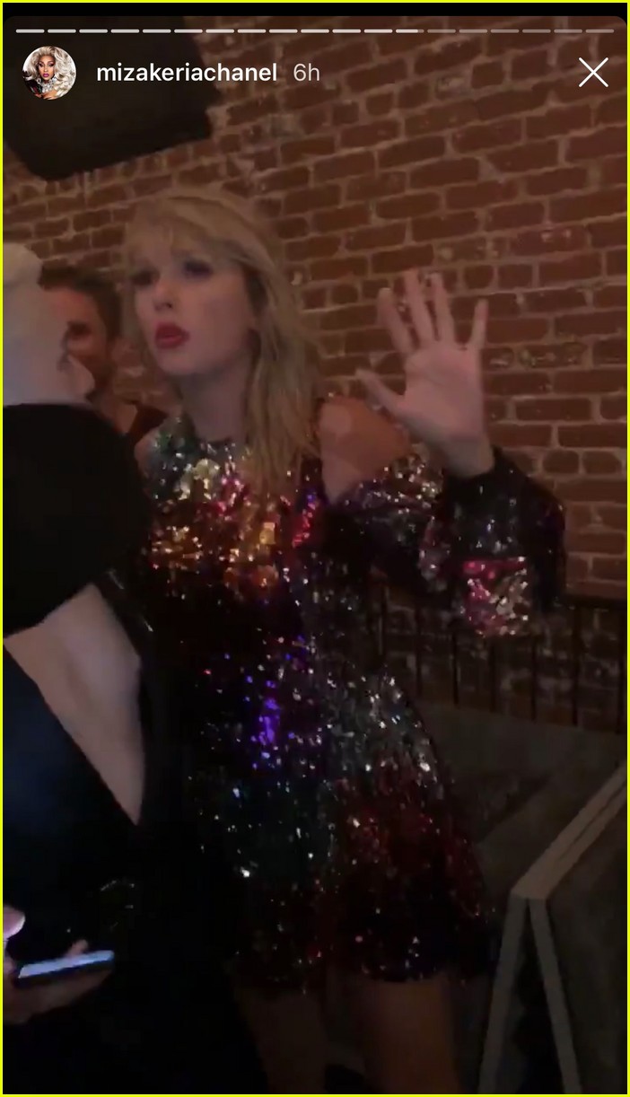 taylor swit calm down video party august 2019 04