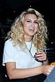 tori kelly performs sorry would go a long way on late show stephen colbert 03
