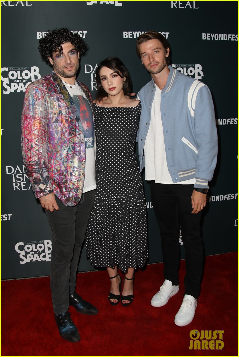 madeleine arthur premieres new movie color out of space 08