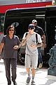 justin bieber wears all gray with crocs while running errands 04