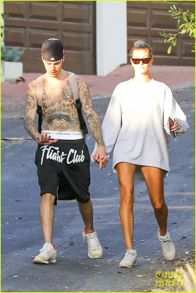 justin bieber shows off tattoos on shirtless hike with hailey 05