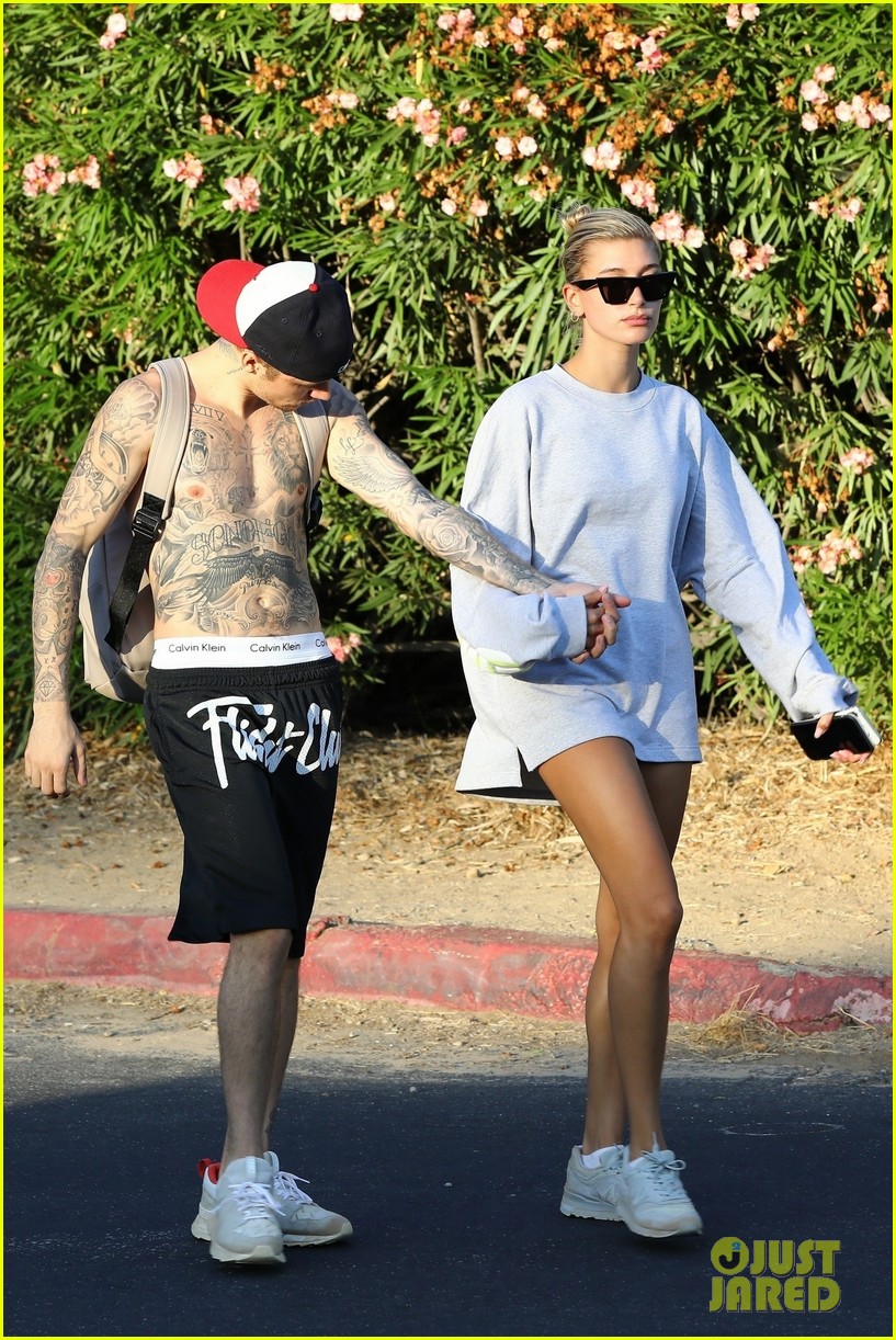 justin bieber shows off tattoos on shirtless hike with hailey 13