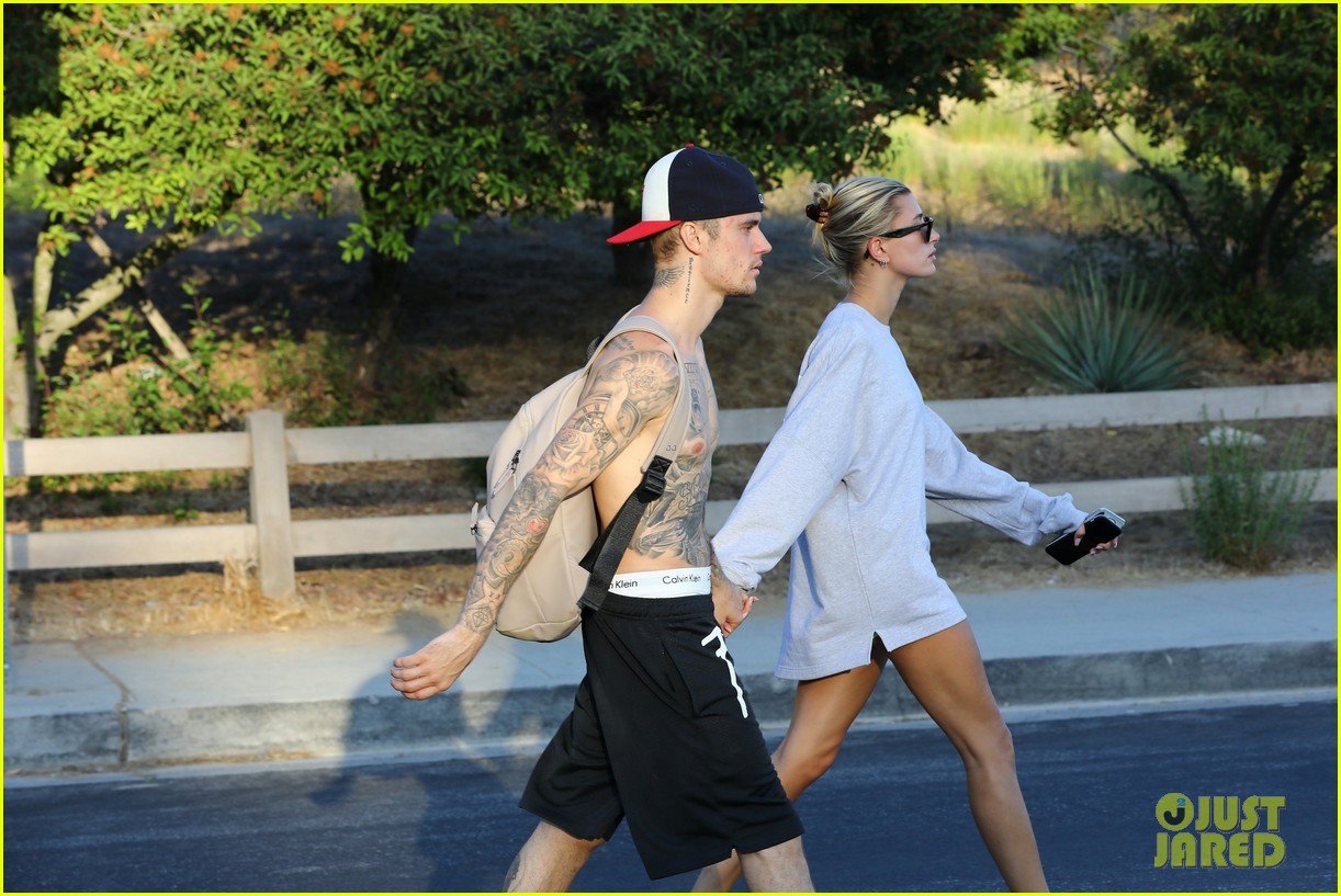 Shirtless Justin Bieber And Wife Hailey Hold Hands On Hike Photo 1257360 Photo Gallery Just