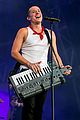 charlie puth brings the keytar back at music midtown concert 01