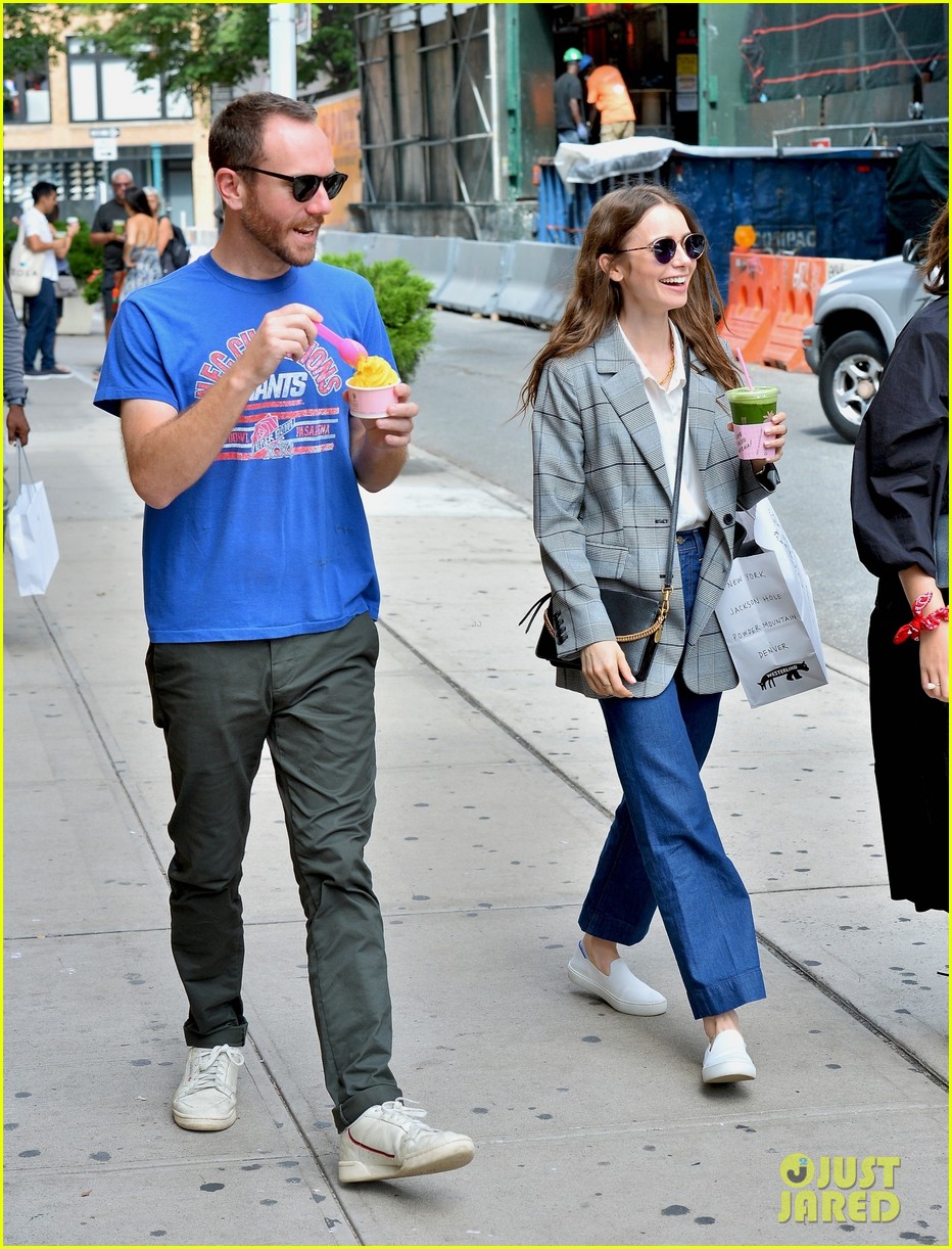 lily collins charlie mcdowell nyc day date 03