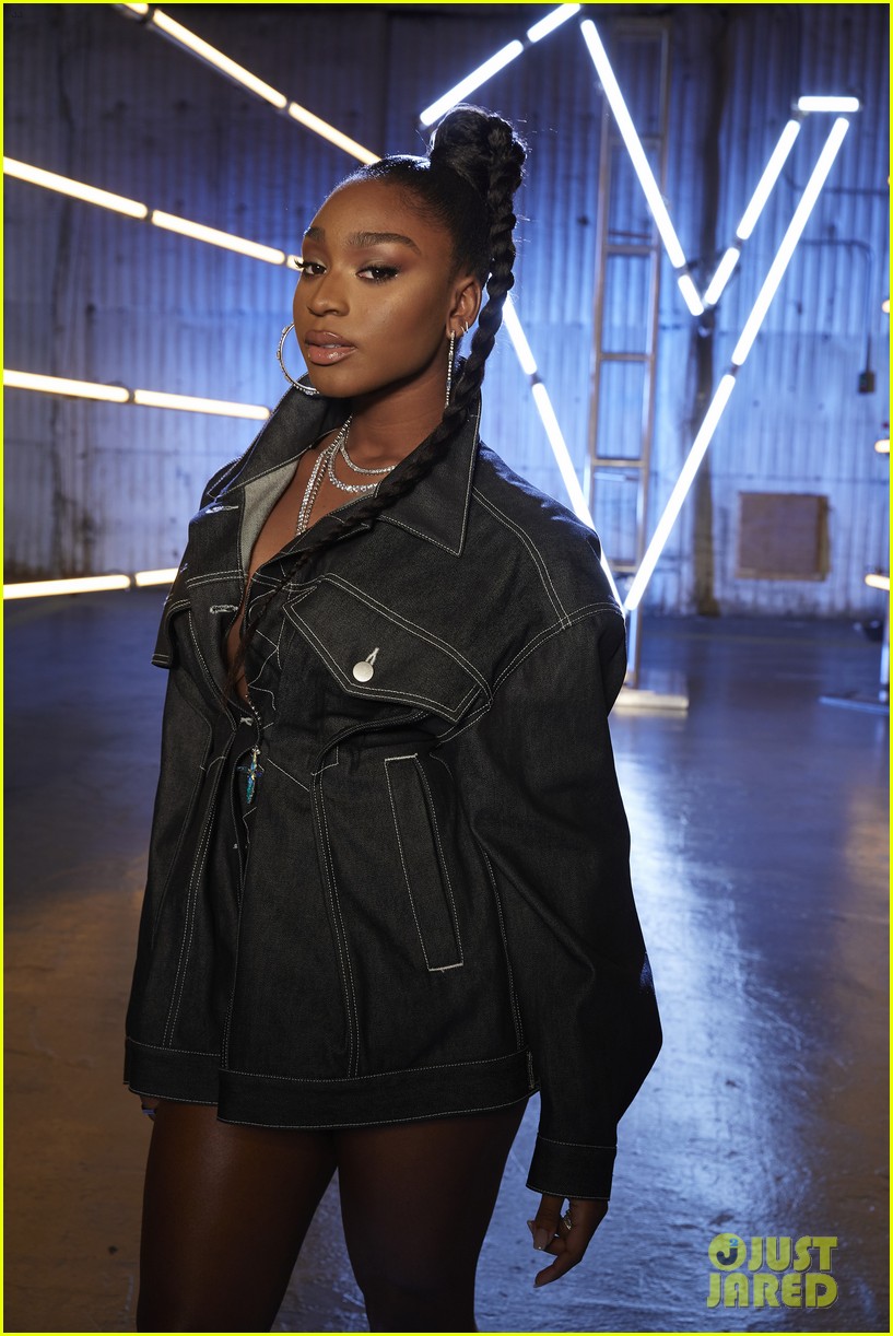 normani joins voice kelly mentor 01