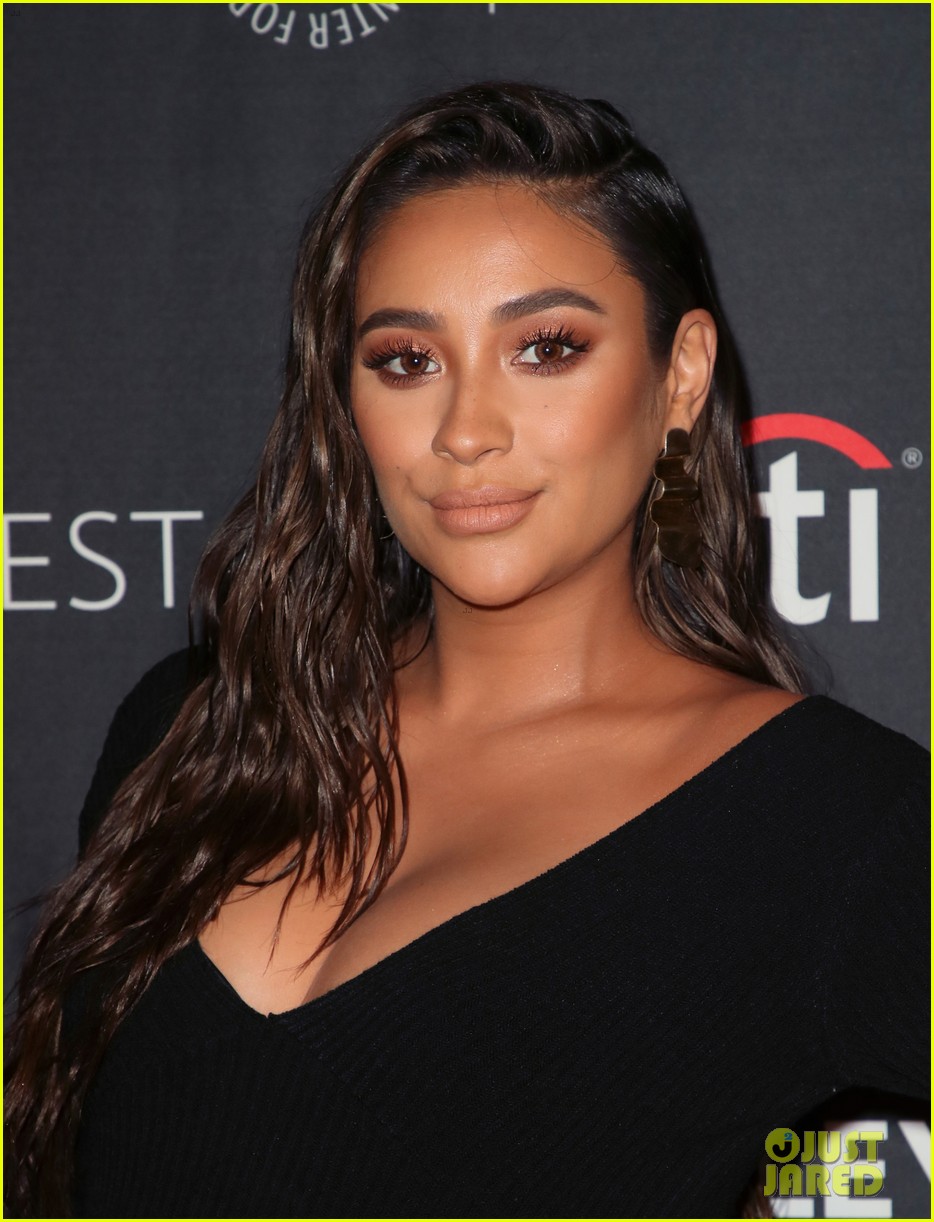 shay mitchell dollface cast at paley 11