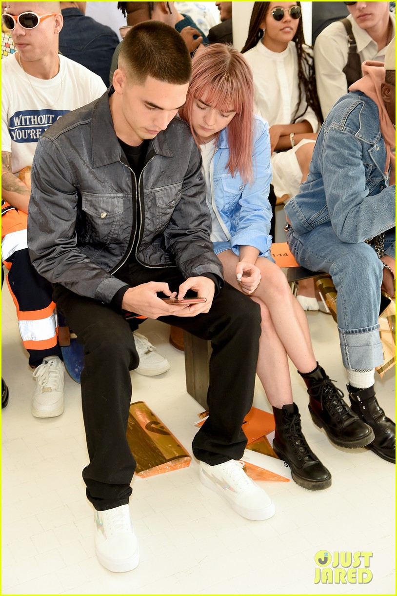 maisie williams reuben selby couple up helmut lang fashion show 08