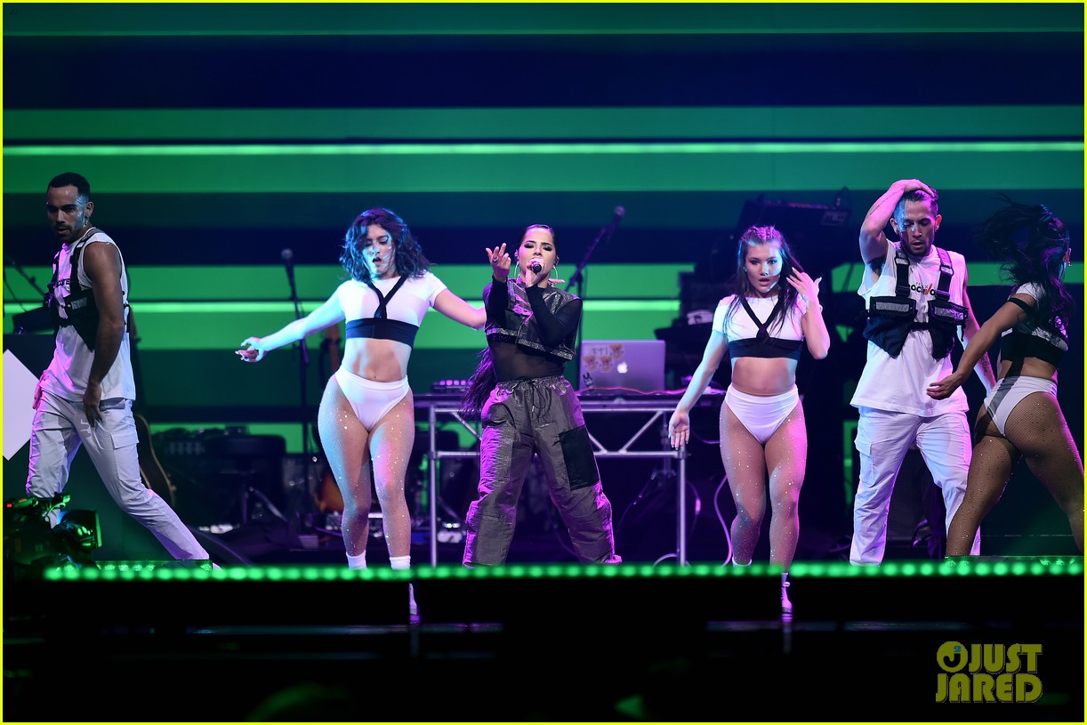 becky g rocks the stage at rock the vote concert 12