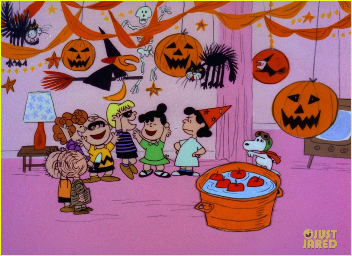 when does its the great pumpkin charlie brown air 03