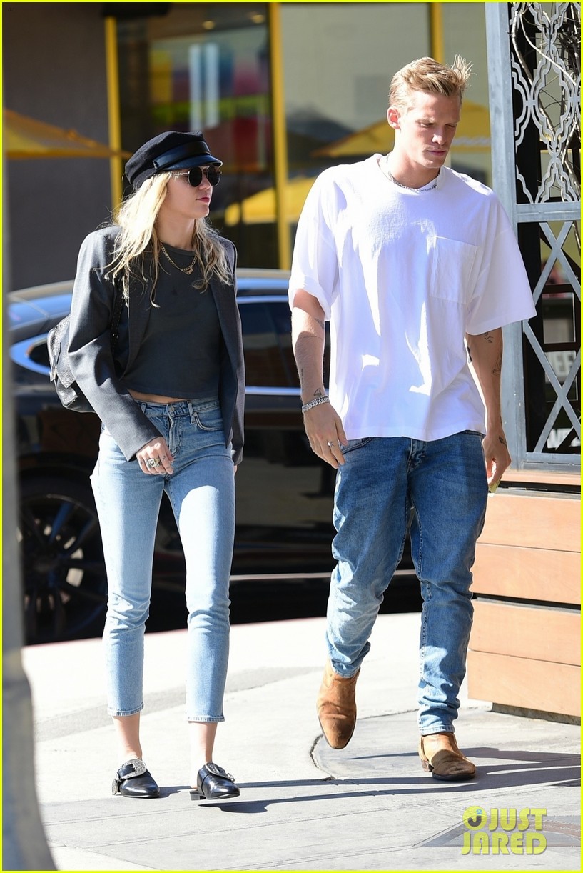miley cyrus cody simpson start their week with lunch date 05