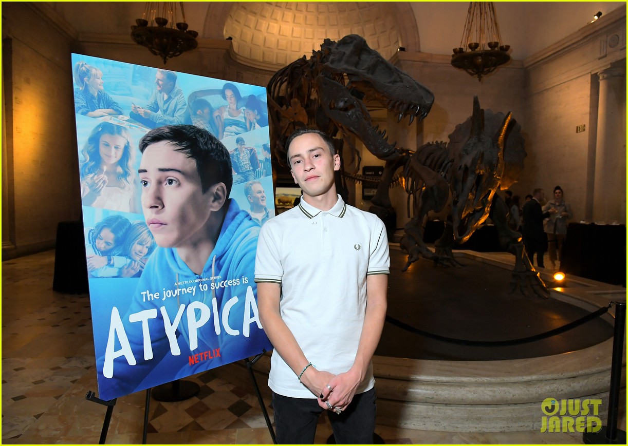 fivel stewart chats up season 3 of atypical at special screening 08