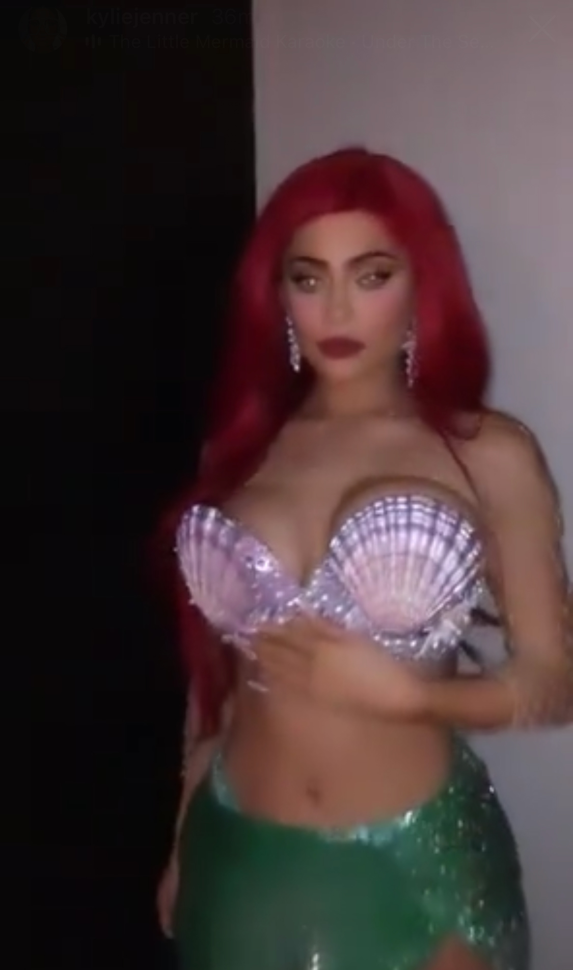 kylie jenner dresses as super sexy ariel from the little mermaid for halloween 03